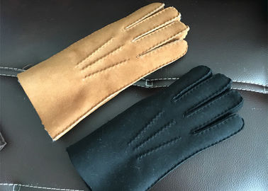 China Lanas del 100% que alinean hecho a mano puro de los guantes más calientes de la zalea con Brown y negro proveedor