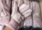 Rosa doble L tamaño de la cara del invierno de los guantes más calientes superficiales lisos de la zalea proveedor