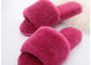 Lanas que alinean los deslizadores mullidos para mujer, suela de goma borrosa caliente rosada de los deslizadores proveedor