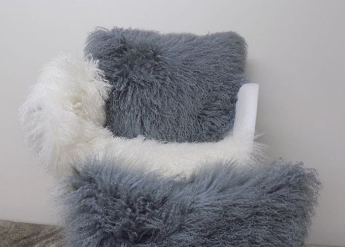 Cubierta rizada larga gris oscuro mongol del amortiguador de la piel de las ovejas de la almohada de tiro de la piel del cordero