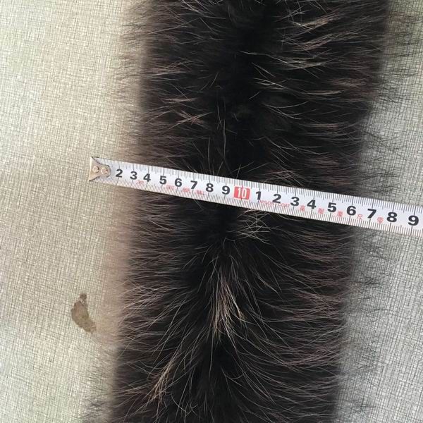 Cuello largo grande del color natural liso suavemente mullido del cuello de la piel del mapache desmontable para la chaqueta del invierno