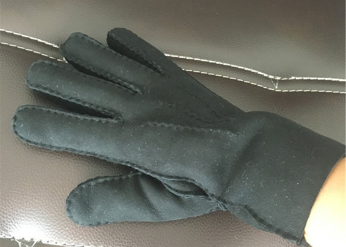 Lanas del 100% que alinean hecho a mano puro de los guantes más calientes de la zalea con Brown y negro