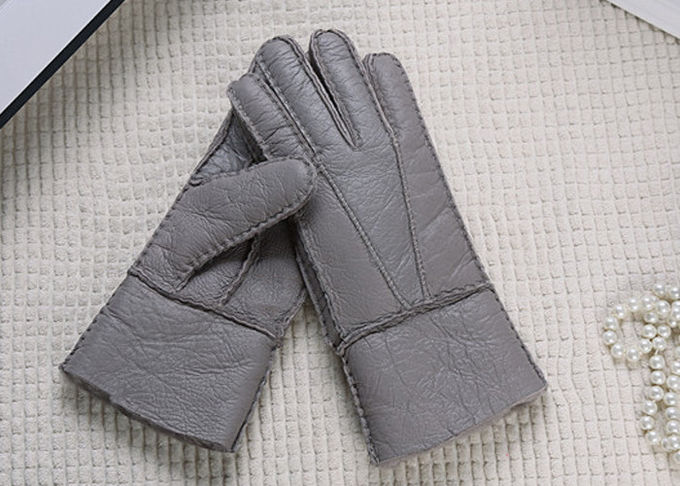 La guarnición más caliente de la piel de la corderina de Australia de los guantes de la zalea de la prenda impermeable natural de la suavidad