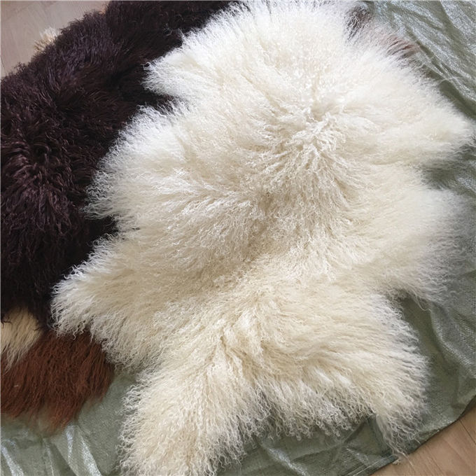 Cubierta larga del otomano de las lanas de la piel del pelo rizado de Tíbet de la piel natural mongol auténtica del cordero