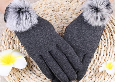 China Los guantes con las yemas del dedo de la pantalla táctil, guantes suaves de las mujeres del invierno para el uso del teléfono celular  proveedor